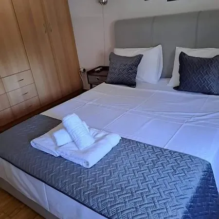 Stylish And Comfortable Apartment-2